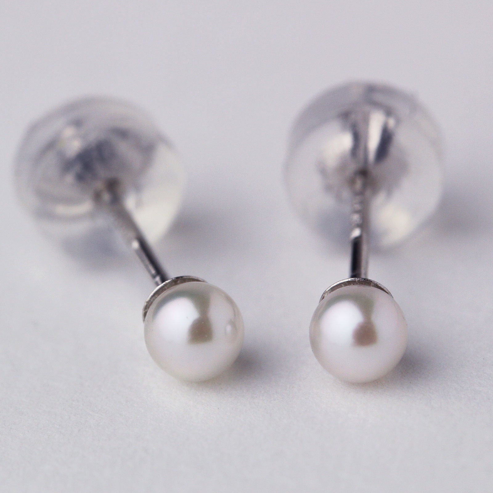 ベビーパールピアス 3mm 直結スタッドタイプ ノングレード